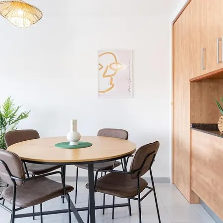 Apartment Comodo Y Renovado Apto Con Wifi A 500m De La Playa