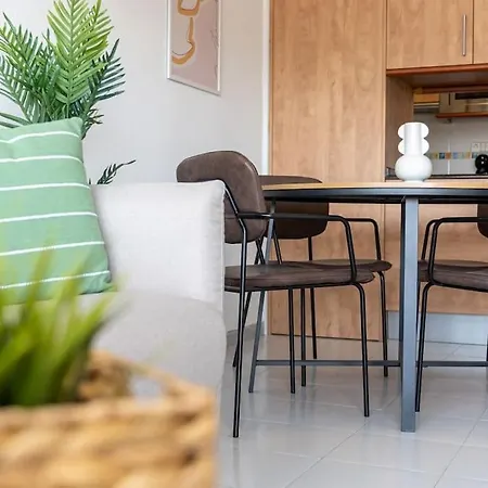 Comodo Y Renovado Apto Con Wifi A 500m De La Playa Apartment